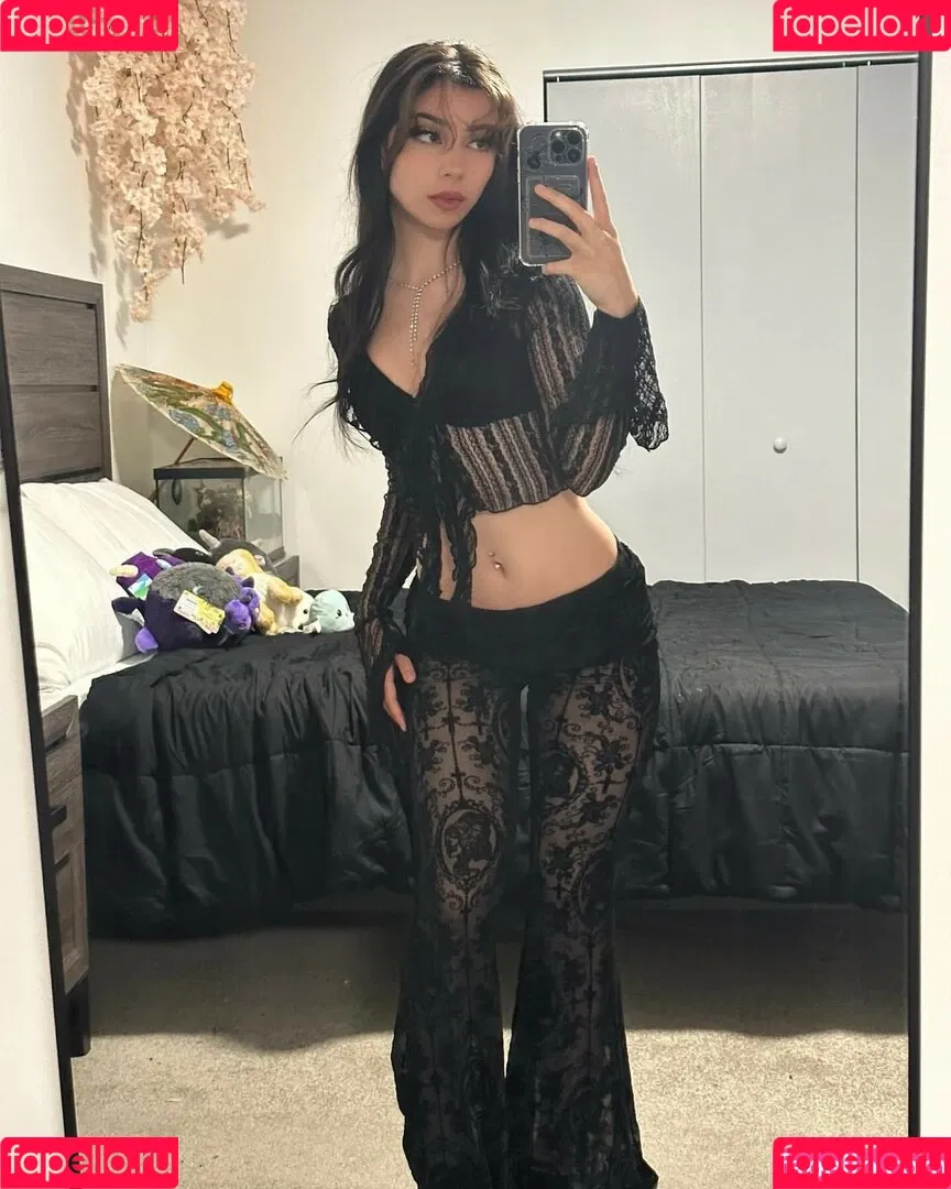 Gianna Hades / HadesHowell / gianna_hades / gmhuvo / gmuhvo Onlyfans Photo Gallery 