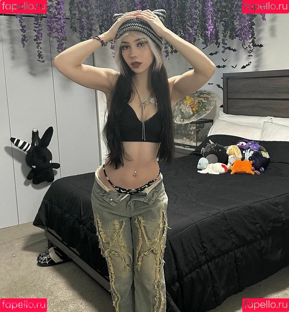 Gianna Hades / HadesHowell / gianna_hades / gmhuvo / gmuhvo Onlyfans Photo Gallery 