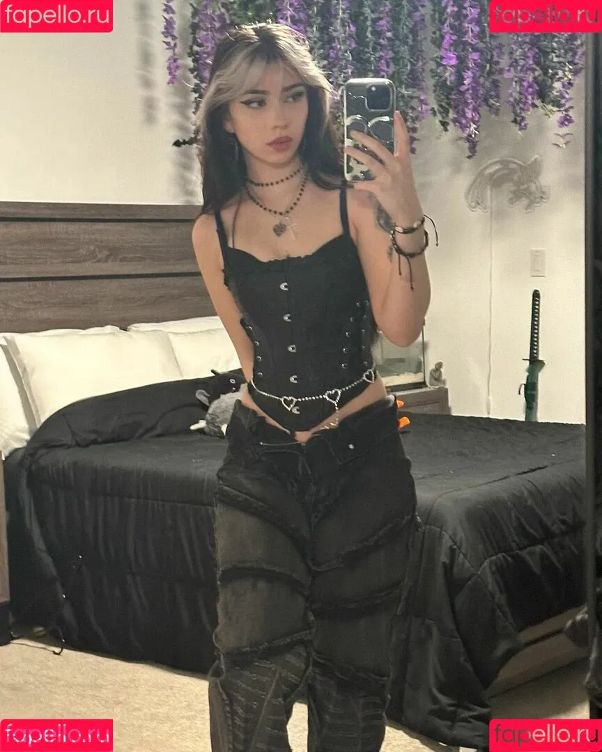 Gianna Hades / HadesHowell / gianna_hades / gmhuvo / gmuhvo Onlyfans Photo Gallery 
