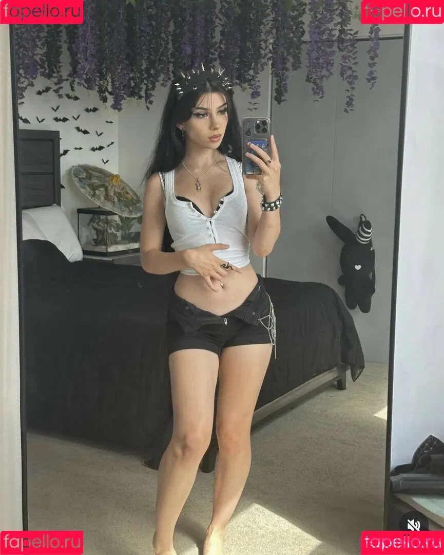 Gianna Hades / HadesHowell / gianna_hades / gmhuvo / gmuhvo Onlyfans Photo Gallery 