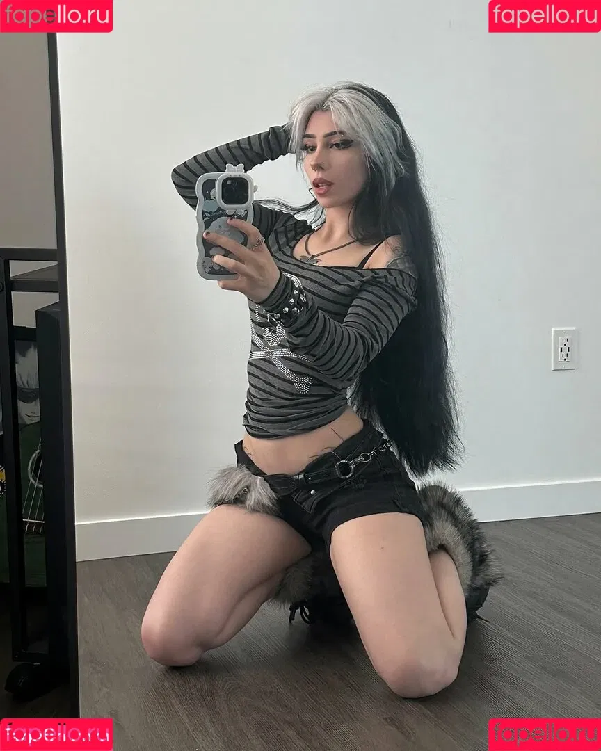 Gianna Hades / HadesHowell / gianna_hades / gmhuvo / gmuhvo Onlyfans Photo Gallery 