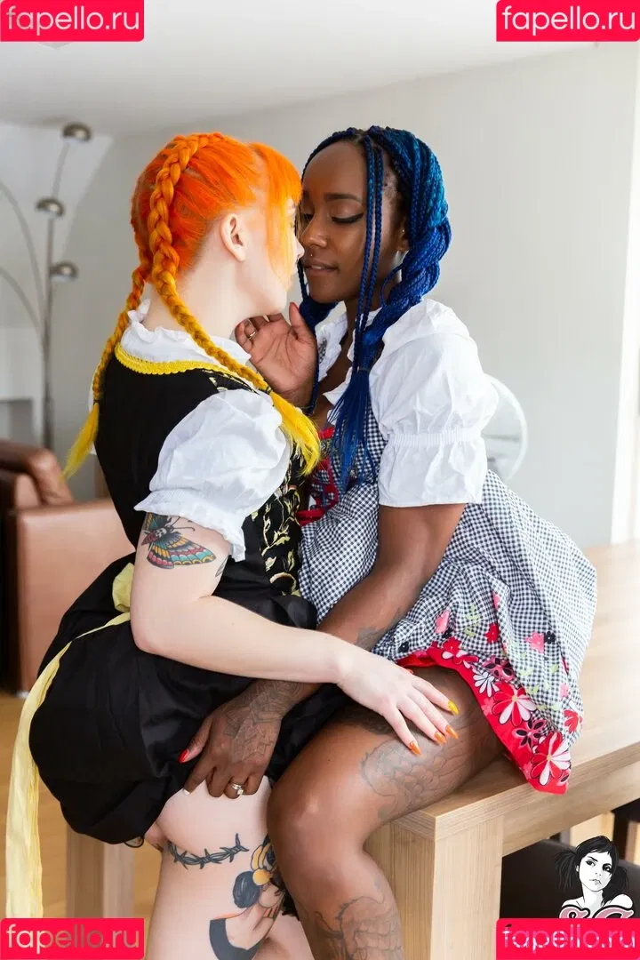 Midnight / midnightsg / midnightsun.motion Onlyfans Photo Gallery 