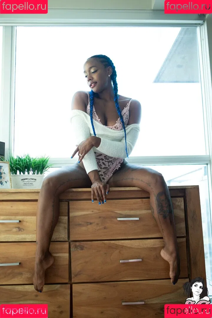 Midnight / midnightsg / midnightsun.motion Onlyfans Photo Gallery 