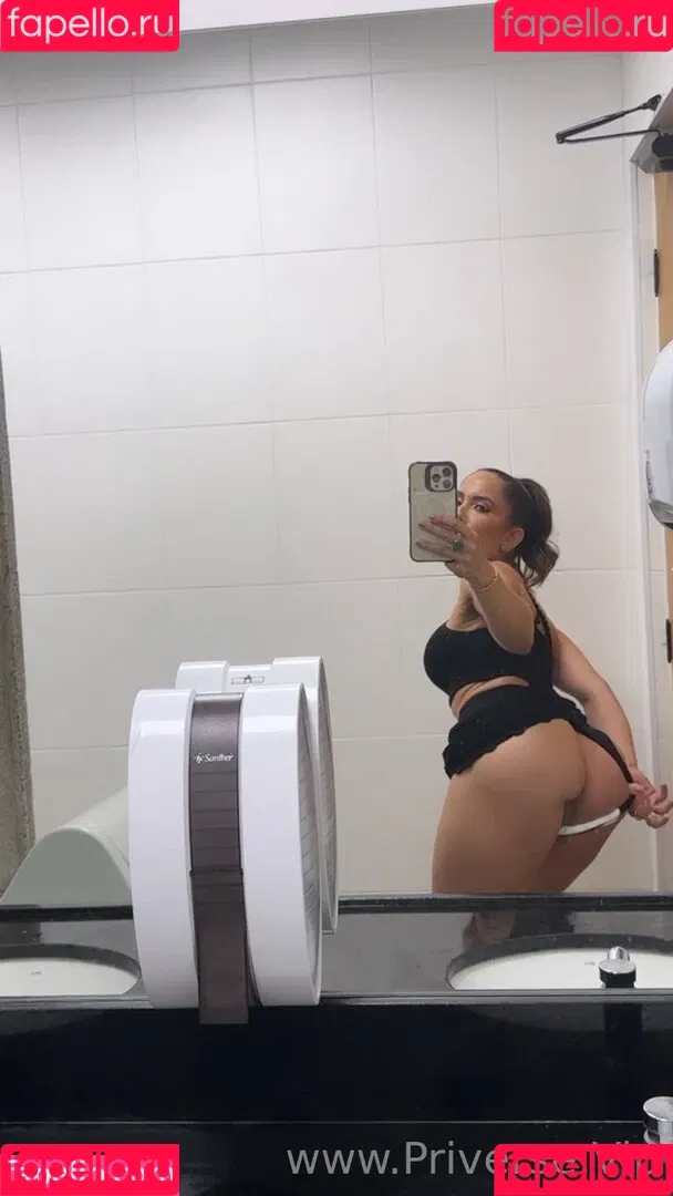 Mulher Melão / Renata Frisson / melaooficial / mulhermelao Onlyfans Photo Gallery 