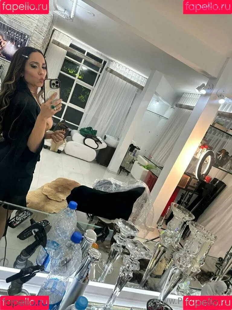 Mulher Melão / Renata Frisson / melaooficial / mulhermelao Onlyfans Photo Gallery 