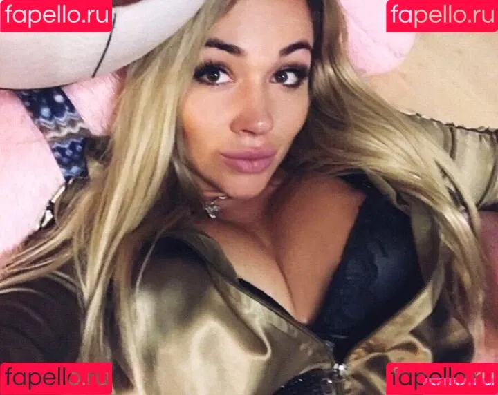 Anna Kostenko / annetkostenko Onlyfans Photo Gallery 