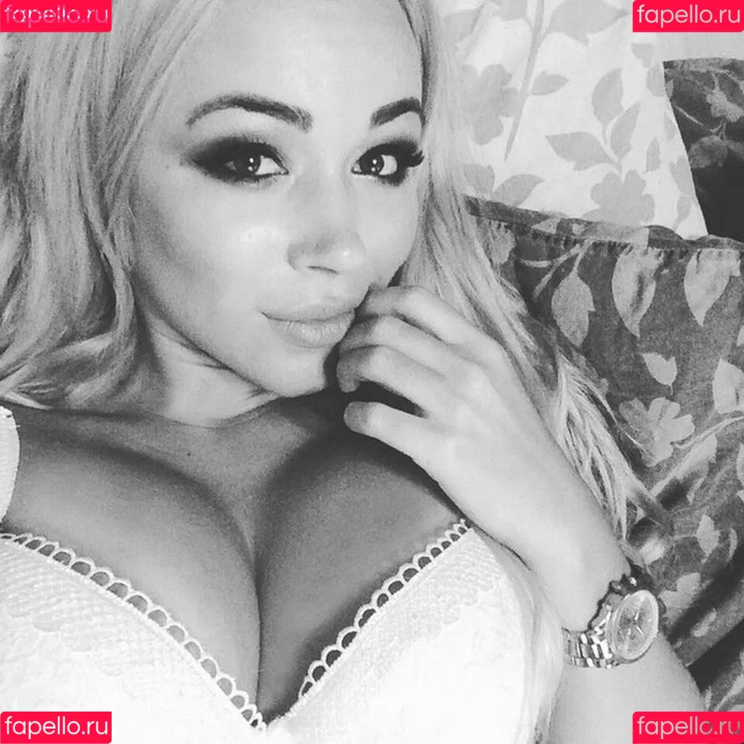 Anna Kostenko / annetkostenko Onlyfans Photo Gallery 