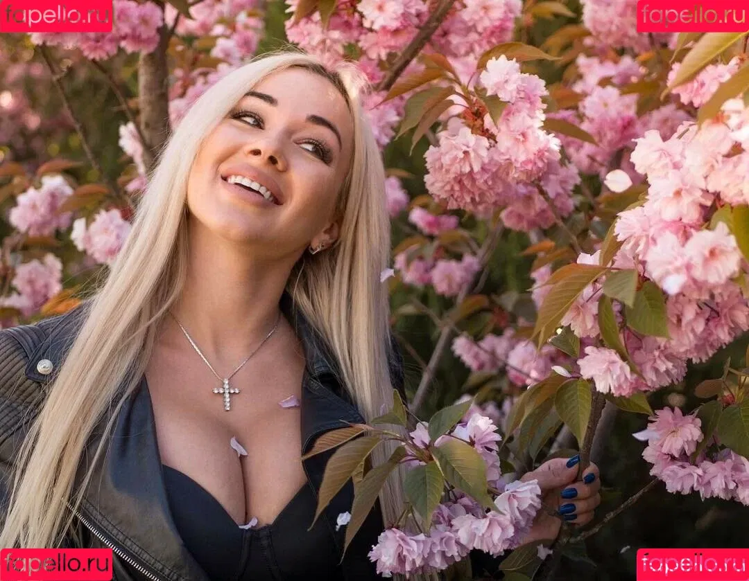 Anna Kostenko / annetkostenko Onlyfans Photo Gallery 