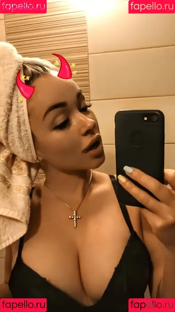 Anna Kostenko / annetkostenko Onlyfans Photo Gallery 