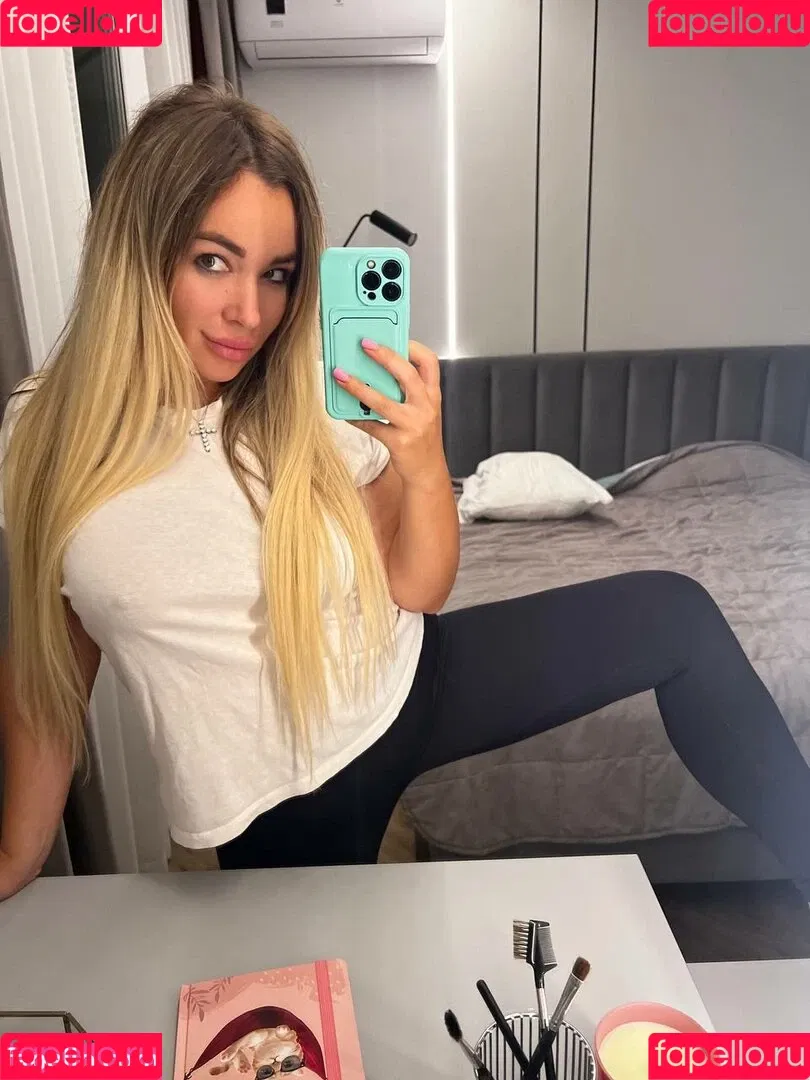 Anna Kostenko / annetkostenko Onlyfans Photo Gallery 