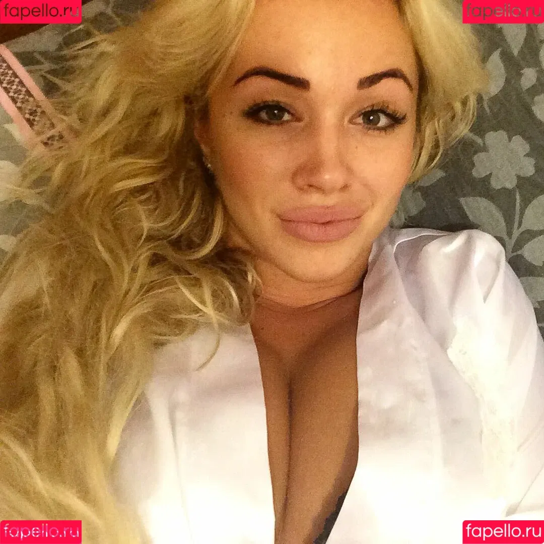 Anna Kostenko / annetkostenko Onlyfans Photo Gallery 
