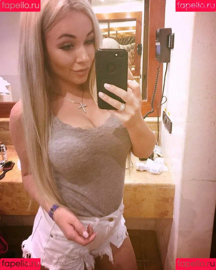 Anna Kostenko / annetkostenko Onlyfans Photo Gallery 
