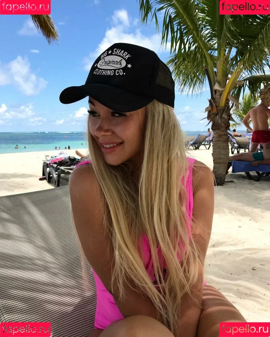 Anna Kostenko / annetkostenko Onlyfans Photo Gallery 