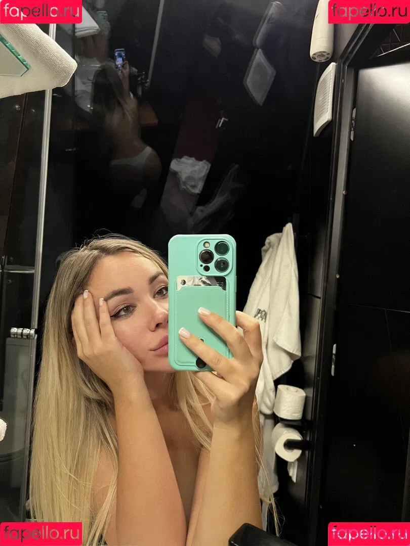 Anna Kostenko / annetkostenko Onlyfans Photo Gallery 