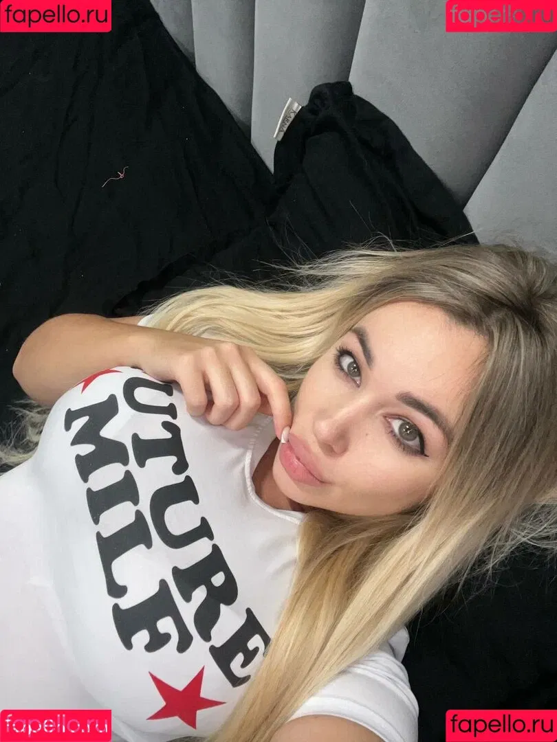 Anna Kostenko / annetkostenko Onlyfans Photo Gallery 