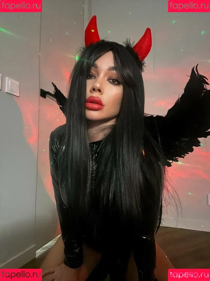 Anna Kostenko / annetkostenko Onlyfans Photo Gallery 