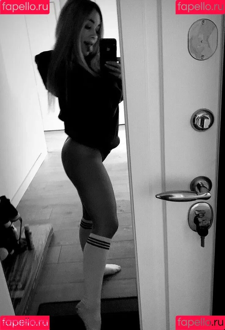 Anna Kostenko / annetkostenko Onlyfans Photo Gallery 