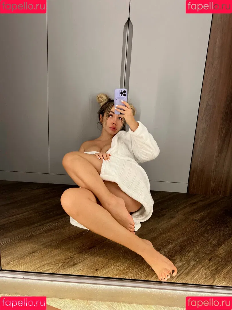 Anna Kostenko / annetkostenko Onlyfans Photo Gallery 