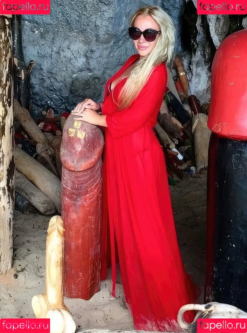 Anna Kostenko / annetkostenko Onlyfans Photo Gallery 