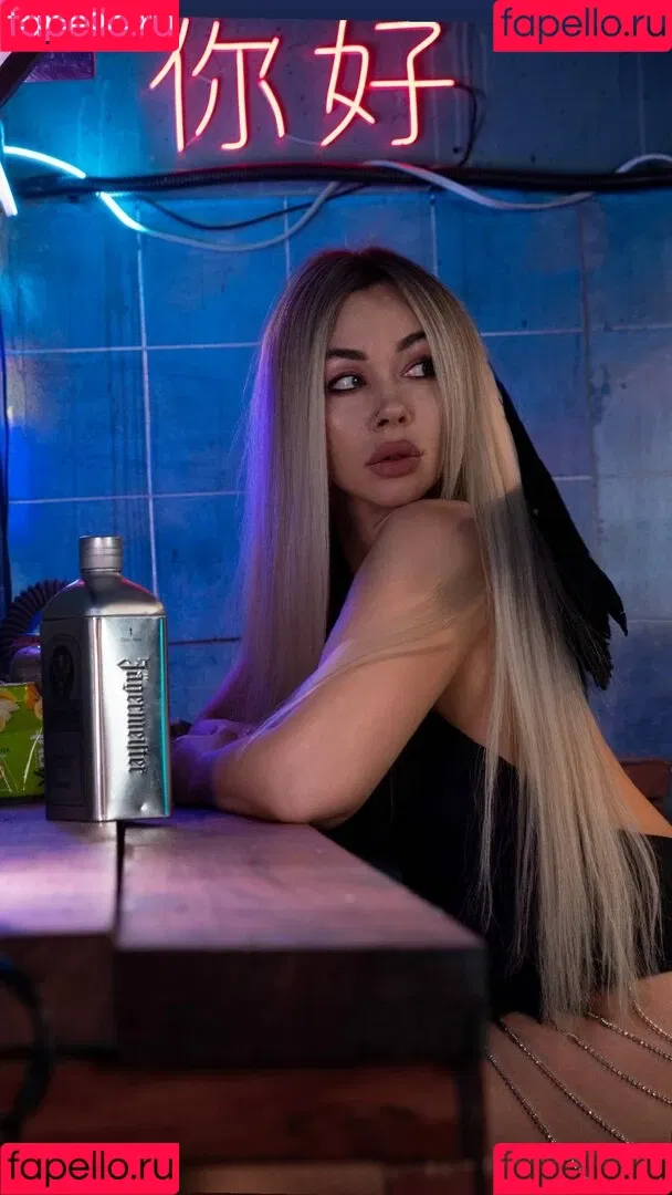 Anna Kostenko / annetkostenko Onlyfans Photo Gallery 