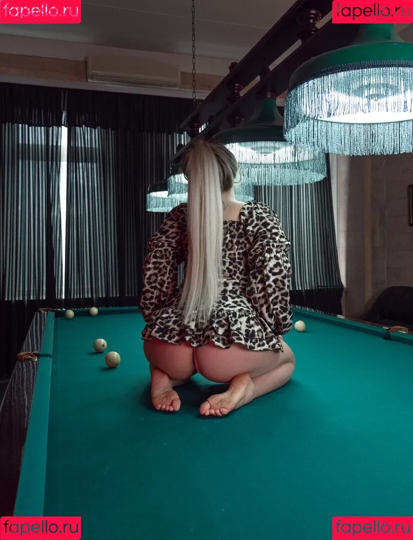 Anna Kostenko / annetkostenko Onlyfans Photo Gallery 