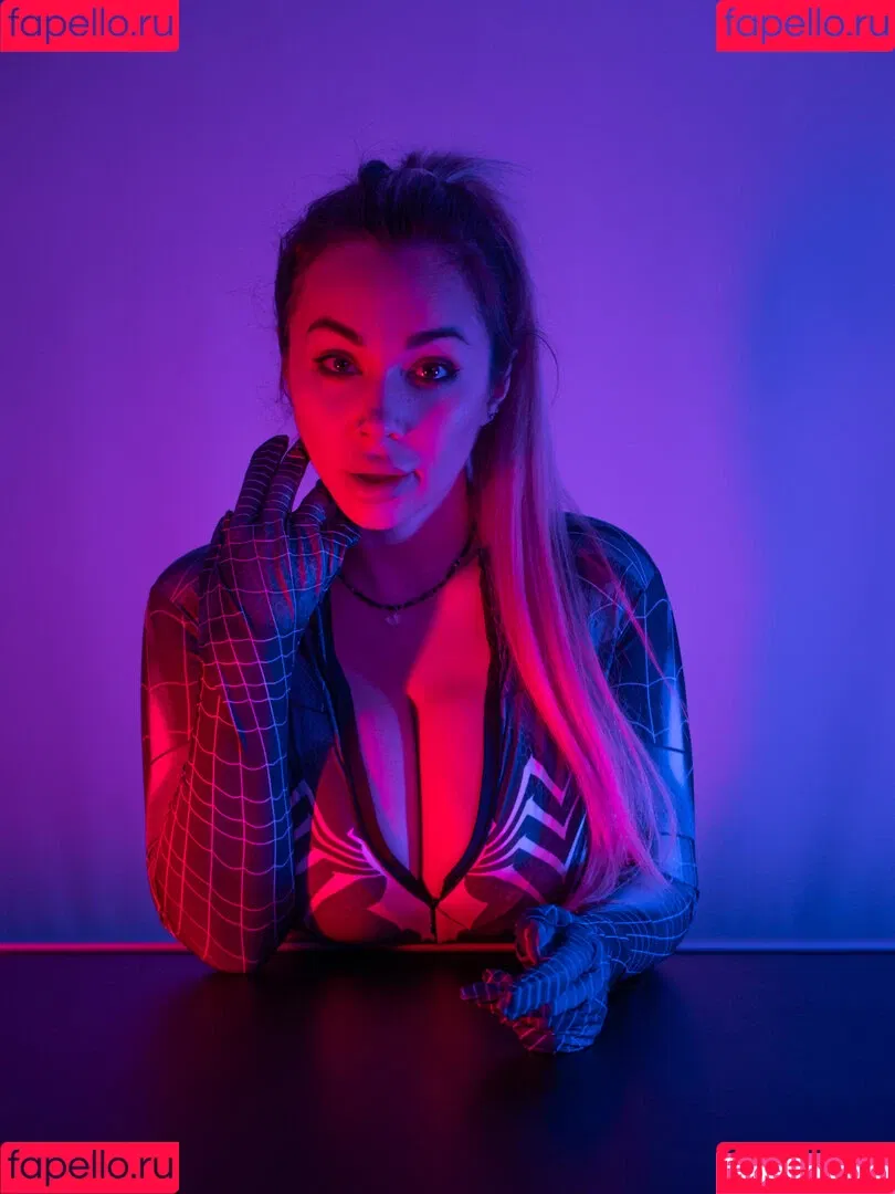 Anna Kostenko / annetkostenko Onlyfans Photo Gallery 