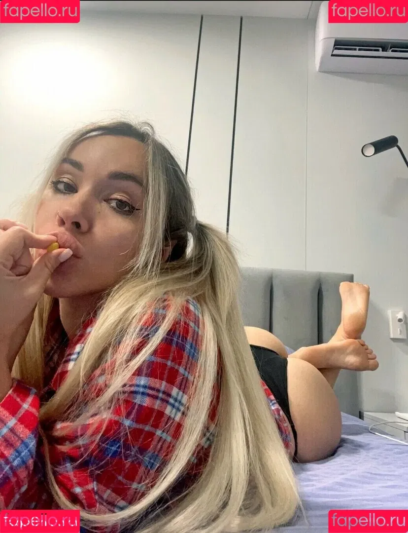 Anna Kostenko / annetkostenko Onlyfans Photo Gallery 