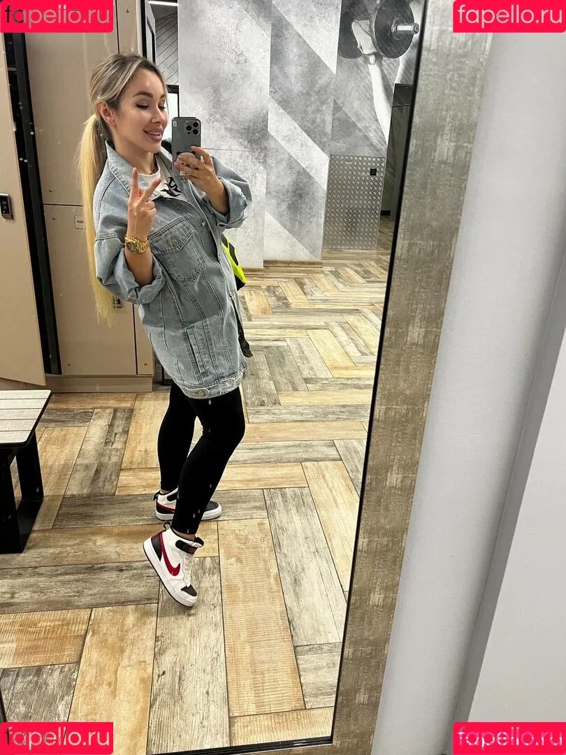 Anna Kostenko / annetkostenko Onlyfans Photo Gallery 
