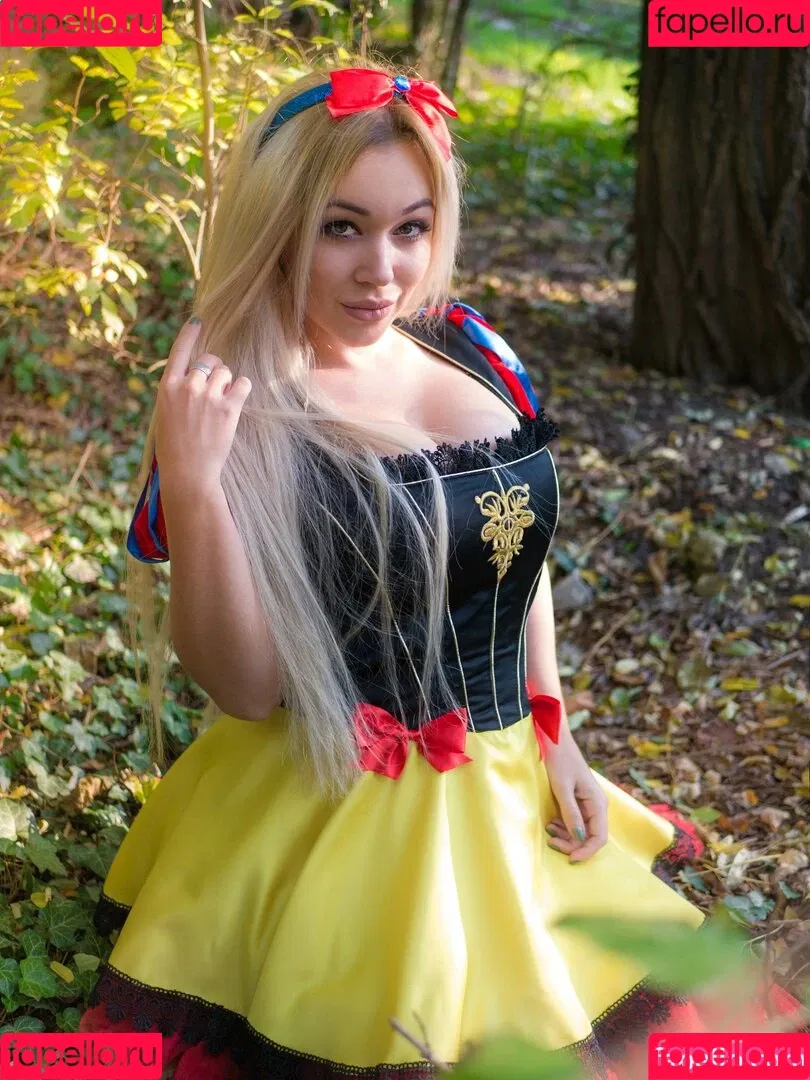 Anna Kostenko / annetkostenko Onlyfans Photo Gallery 