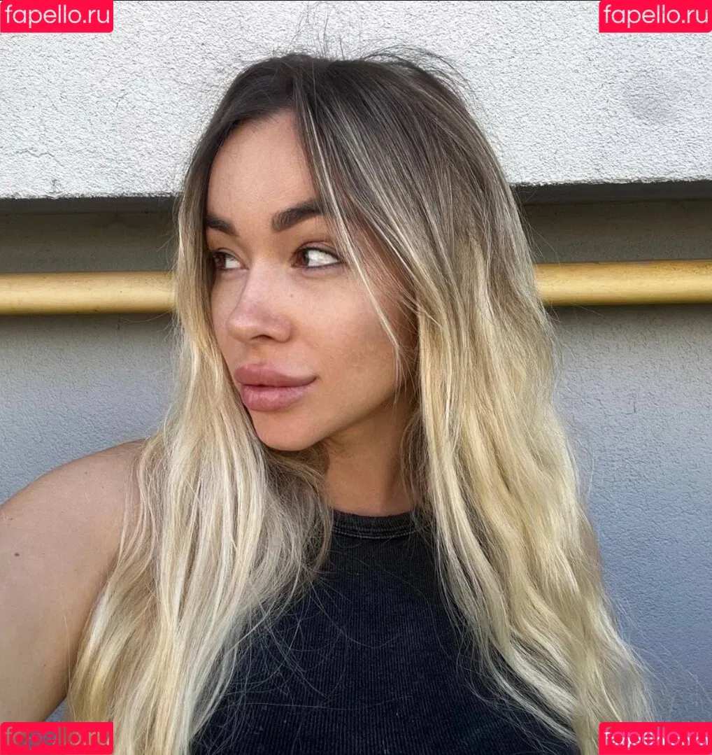 Anna Kostenko / annetkostenko Onlyfans Photo Gallery 