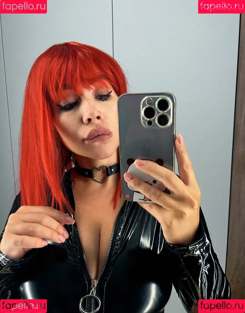 Anna Kostenko / annetkostenko Onlyfans Photo Gallery 