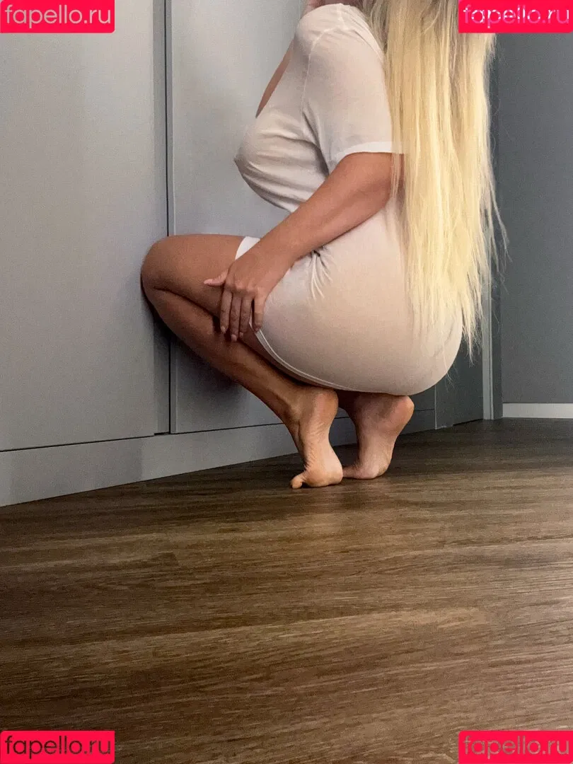 Anna Kostenko / annetkostenko Onlyfans Photo Gallery 