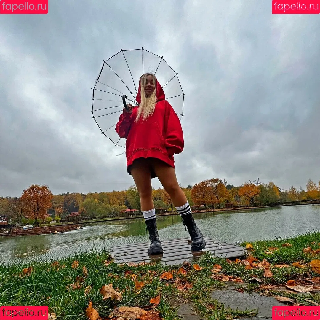 Anna Kostenko / annetkostenko Onlyfans Photo Gallery 