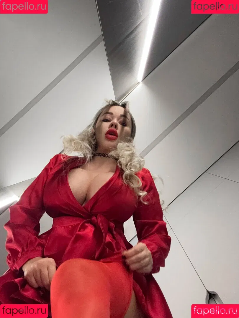 Anna Kostenko / annetkostenko Onlyfans Photo Gallery 
