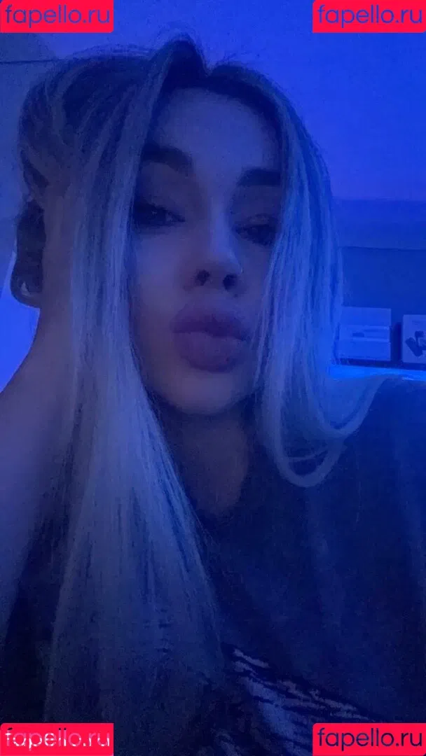 Anna Kostenko / annetkostenko Onlyfans Photo Gallery 