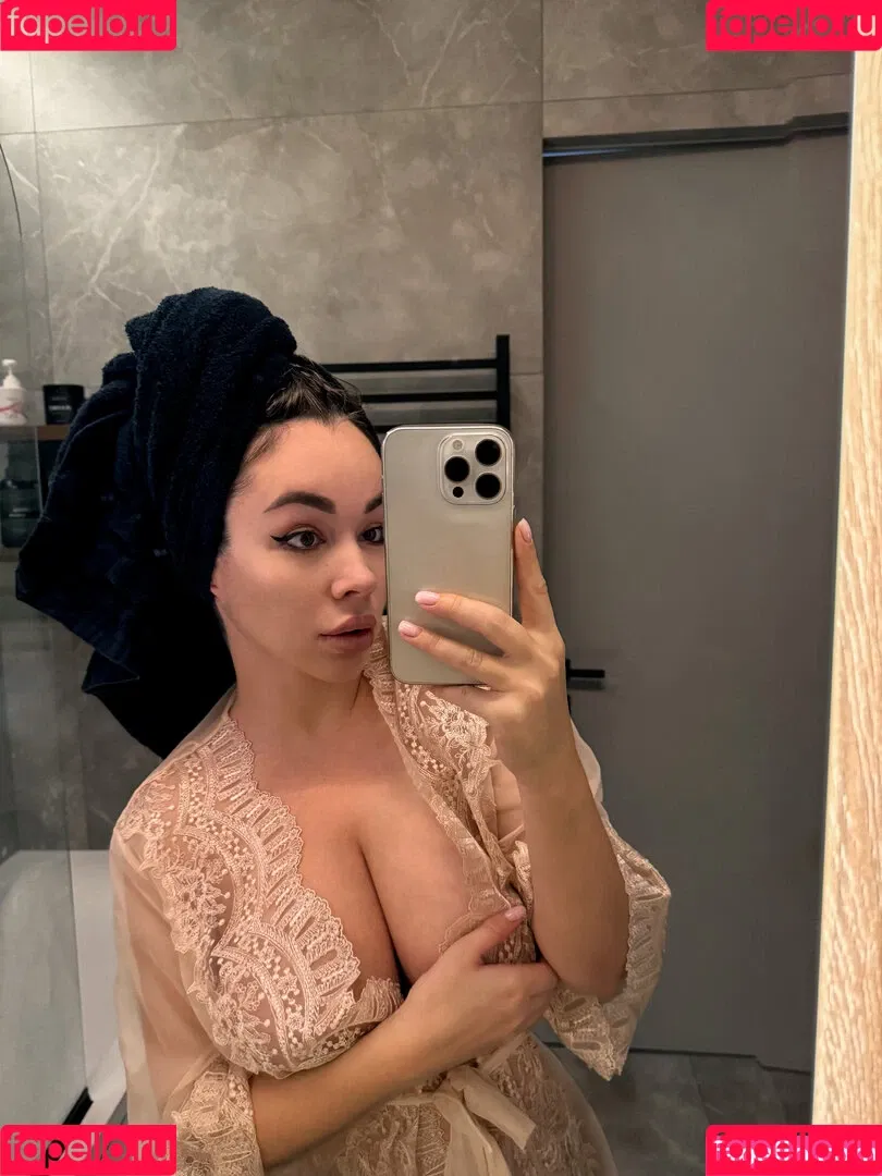 Anna Kostenko / annetkostenko Onlyfans Photo Gallery 