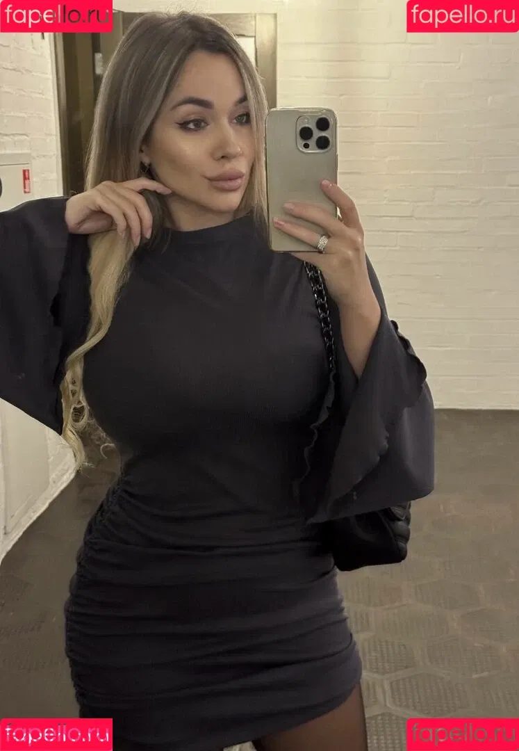 Anna Kostenko / annetkostenko Onlyfans Photo Gallery 