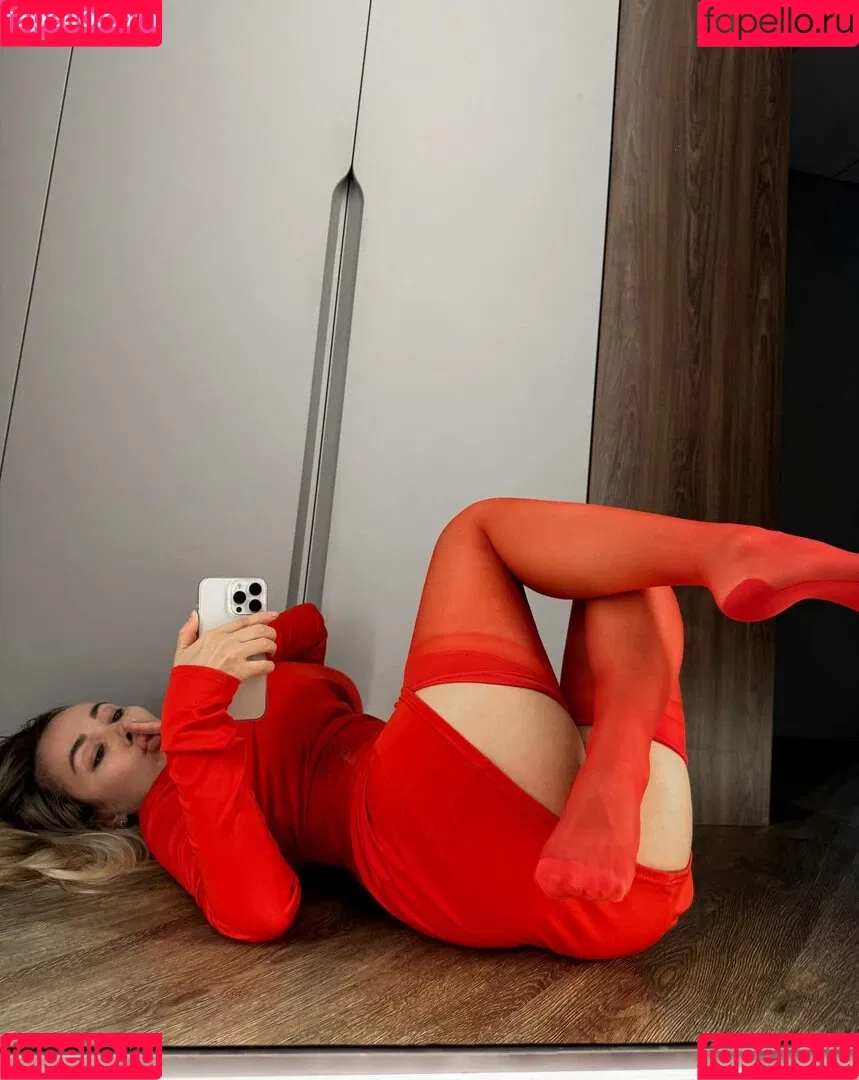 Anna Kostenko / annetkostenko Onlyfans Photo Gallery 