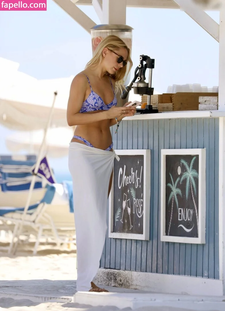 Kimberley Garner / kimberleygarner Onlyfans Photo Gallery 