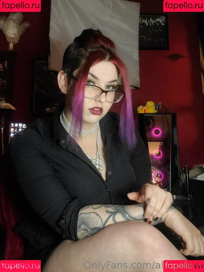 alicesnow / byalicesnow Onlyfans Photo Gallery 