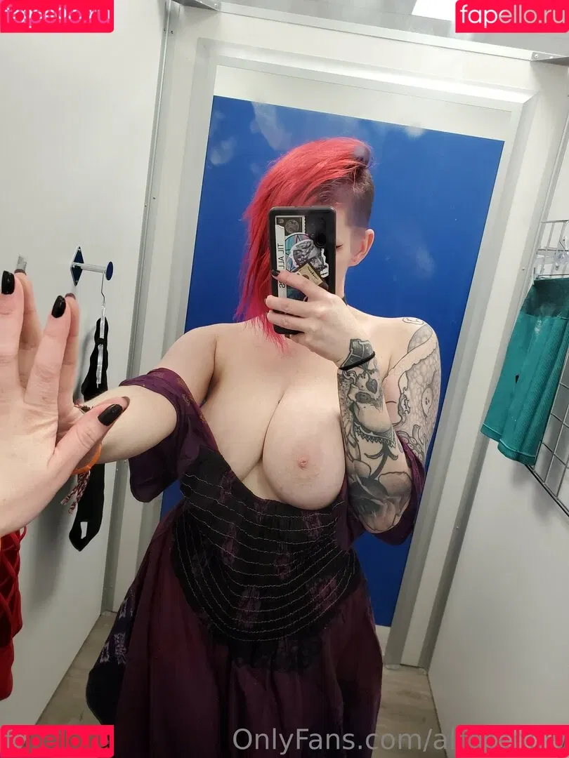 alicesnow / byalicesnow Onlyfans Photo Gallery 