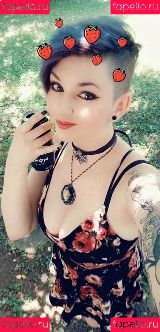 alicesnow / byalicesnow Onlyfans Photo Gallery 