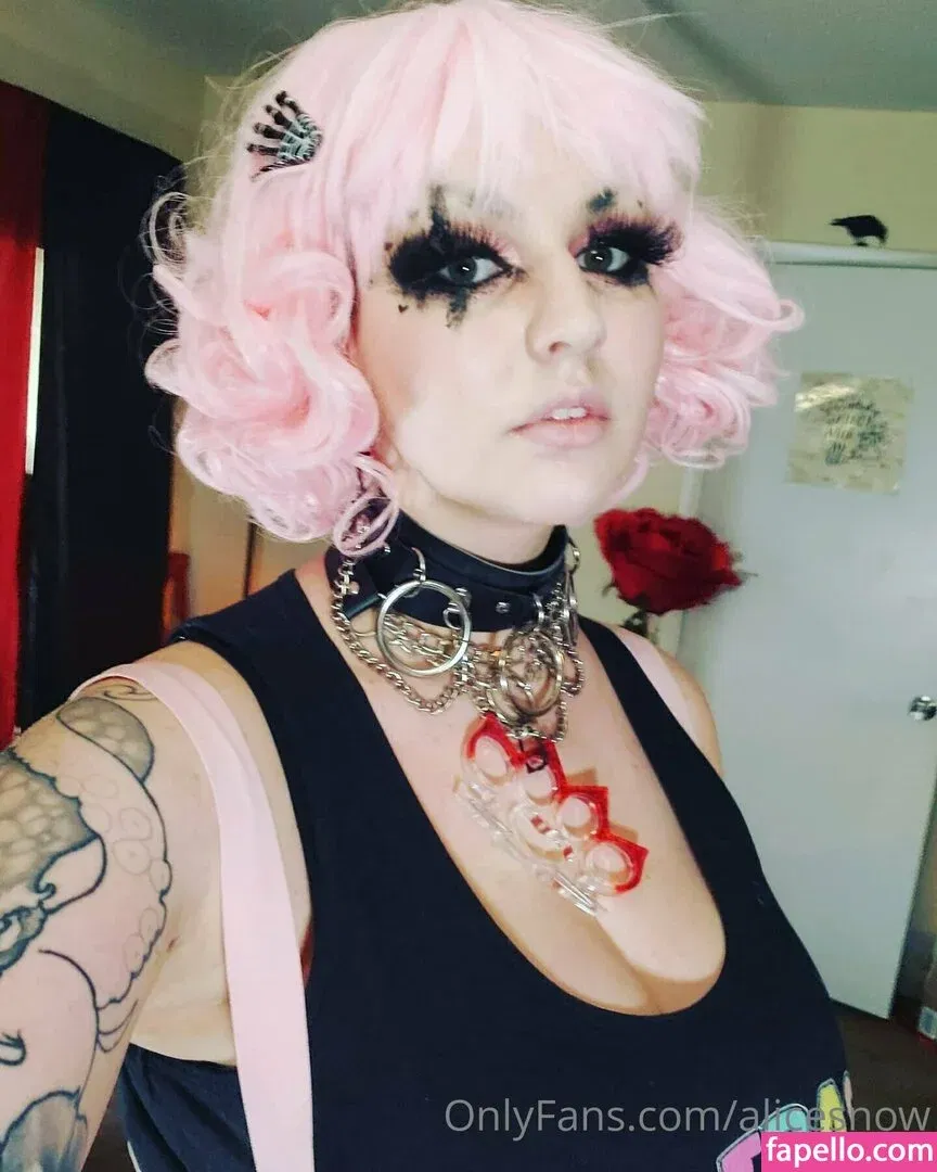 alicesnow / byalicesnow Onlyfans Photo Gallery 