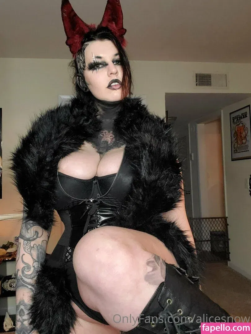 alicesnow / byalicesnow Onlyfans Photo Gallery 