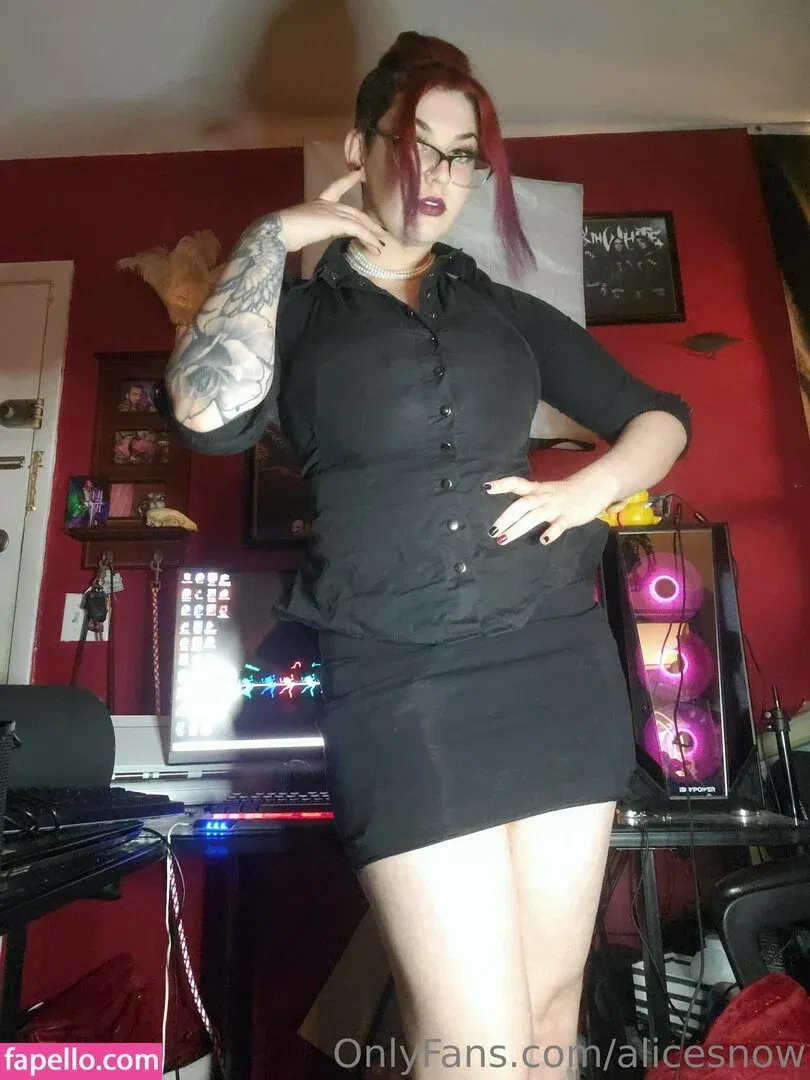 alicesnow / byalicesnow Onlyfans Photo Gallery 