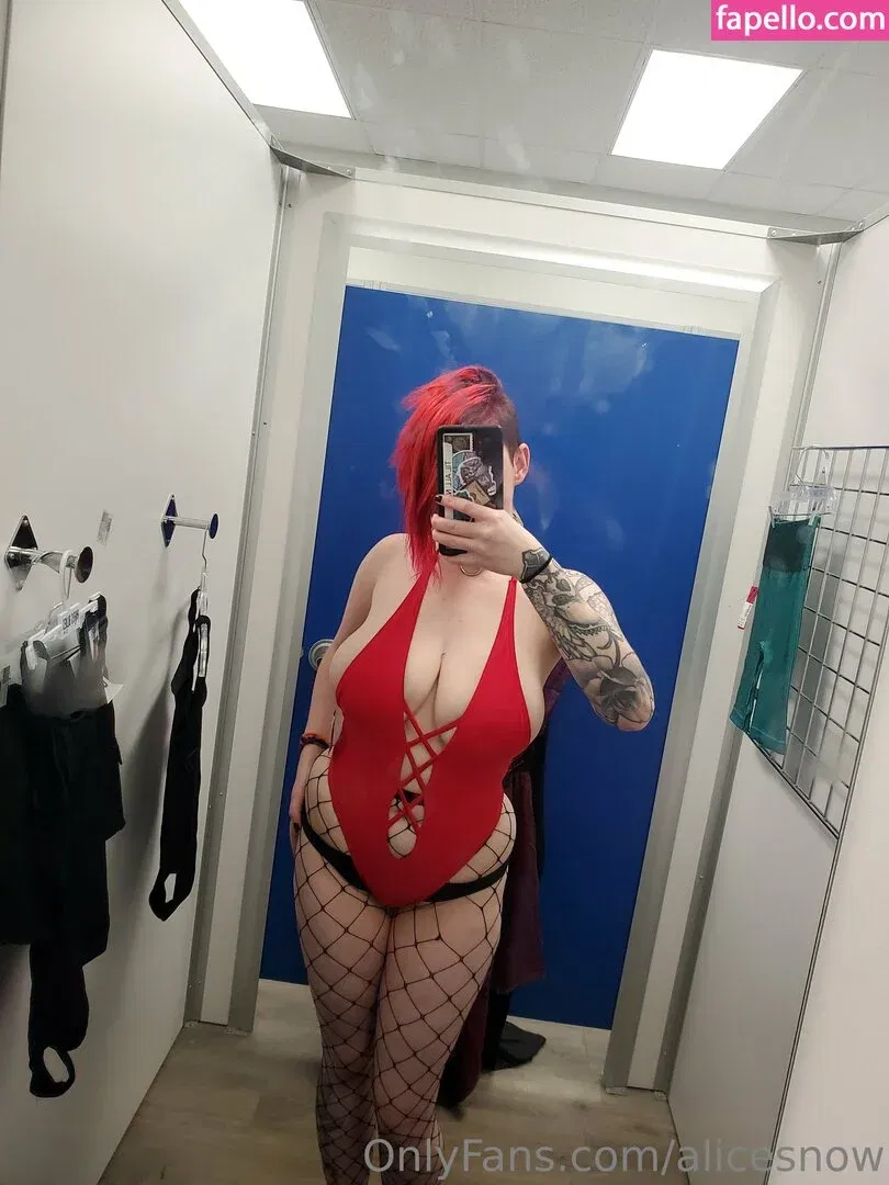 alicesnow / byalicesnow Onlyfans Photo Gallery 