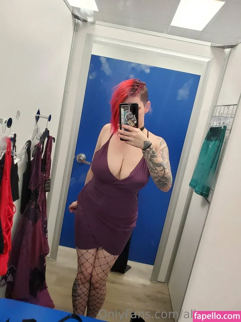 alicesnow / byalicesnow Onlyfans Photo Gallery 