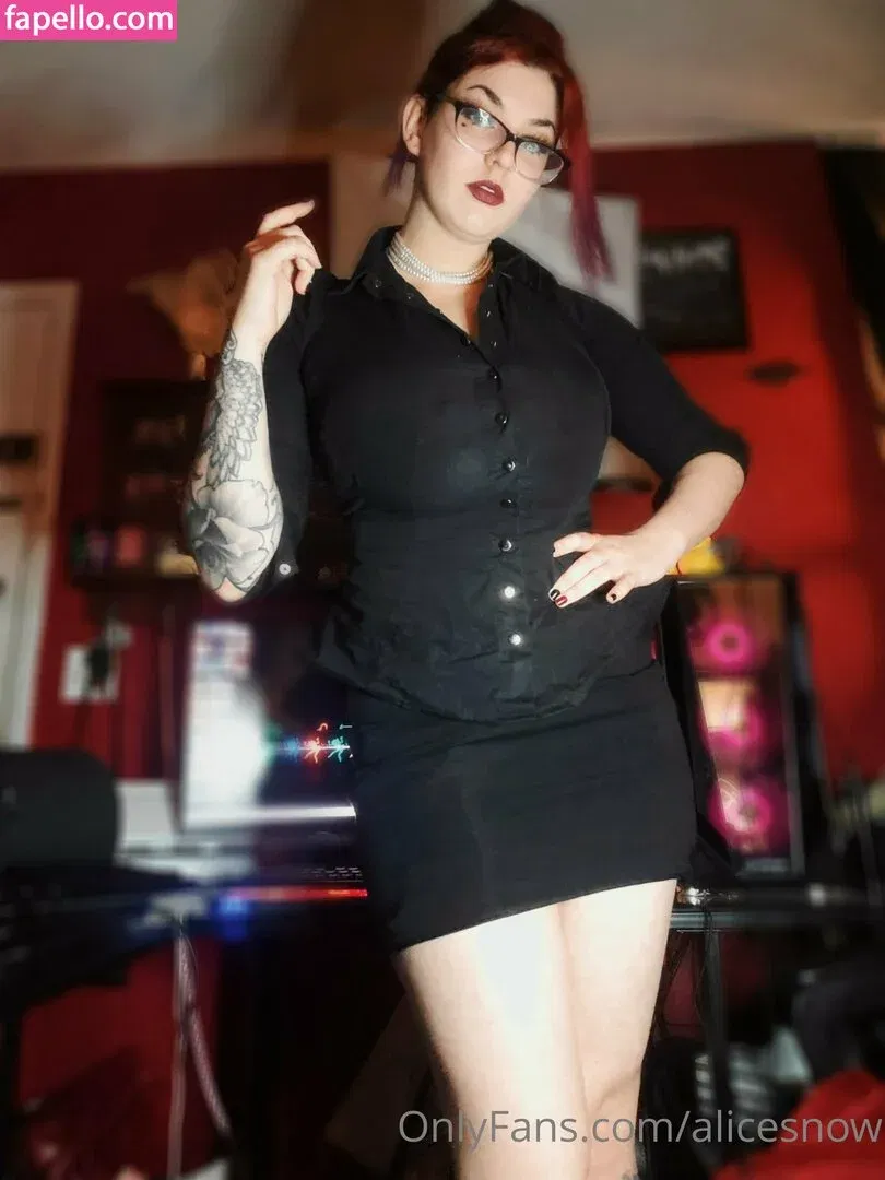 alicesnow / byalicesnow Onlyfans Photo Gallery 