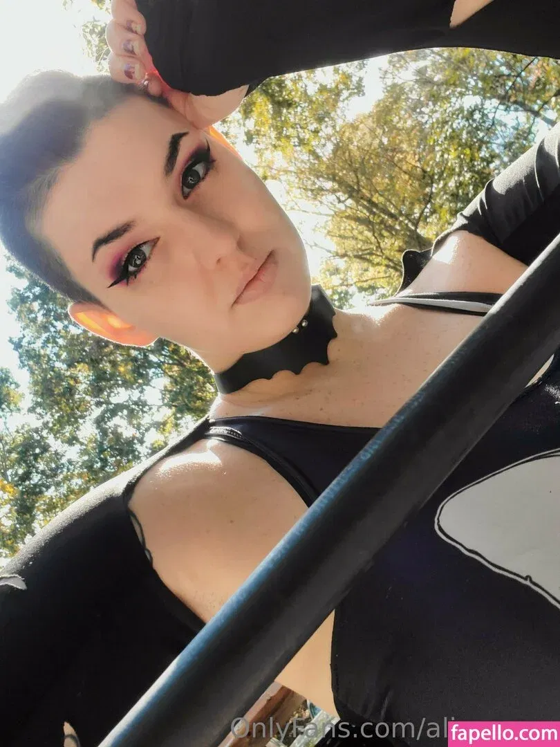 alicesnow / byalicesnow Onlyfans Photo Gallery 