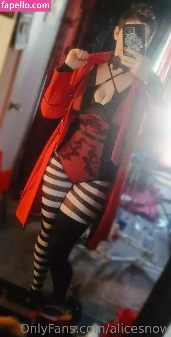 alicesnow / byalicesnow Onlyfans Photo Gallery 
